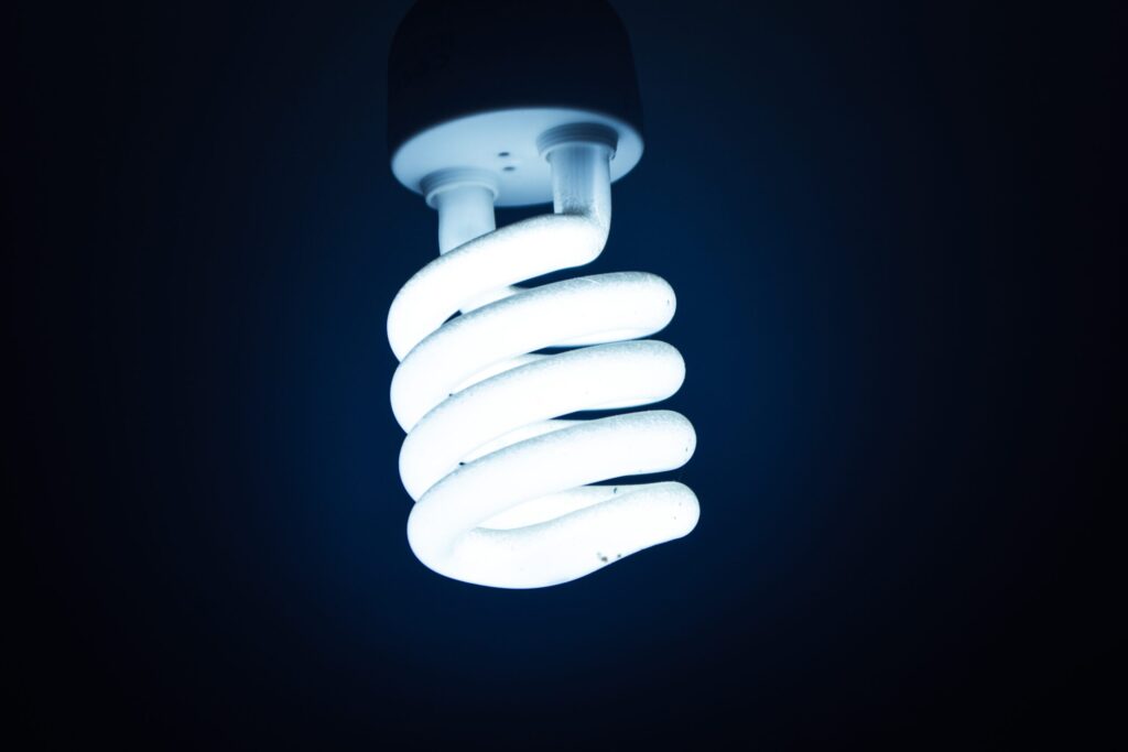 Razones para usar bombillas LED este 2023